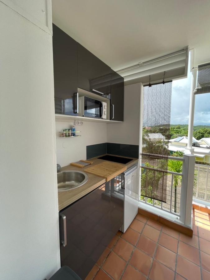 Appartement Vue Mer A 2 Minutes A Pied Des Plages Tartane ラ・トリニテ エクステリア 写真